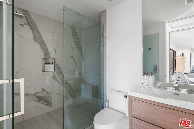 Building Photo - 49723 Ave Montero