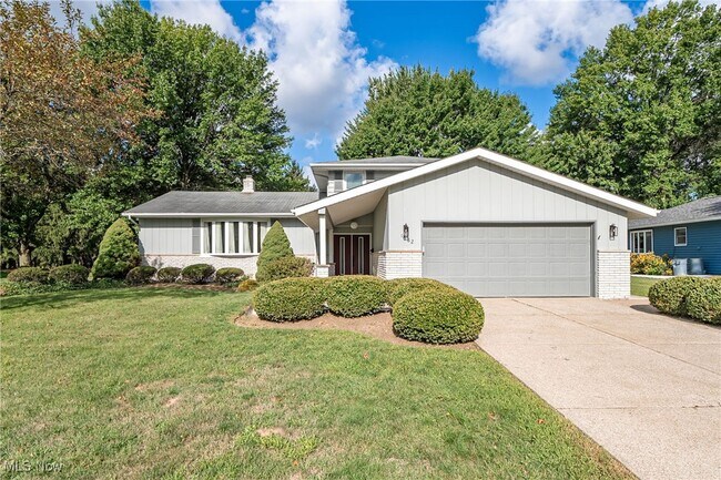 Building Photo - 1682 Mendelssohn Dr