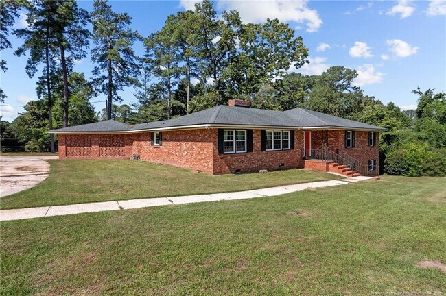 Building Photo - 2405 Morganton Rd