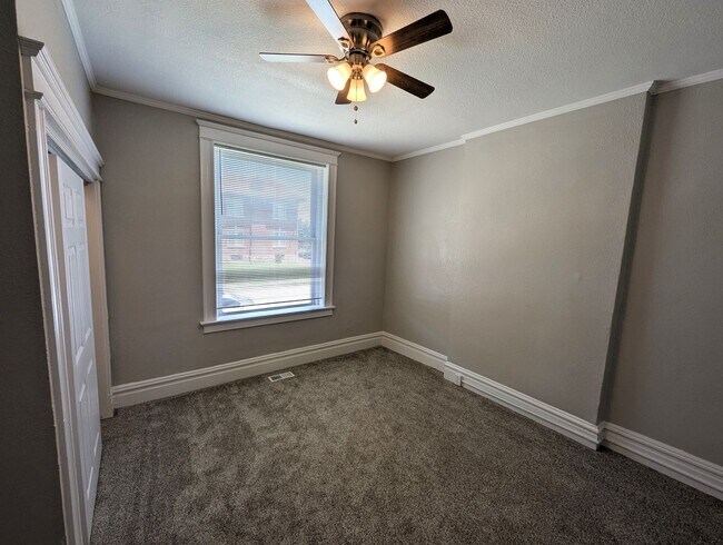 Building Photo - 3104 Keokuk St