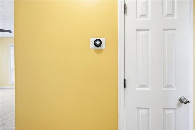 Building Photo - 796 Rock Ln