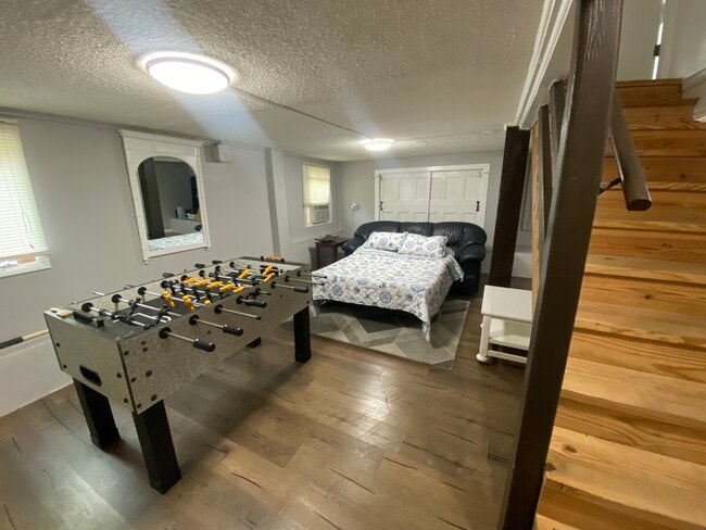 Building Photo - 1680 Hemingway Dr SW