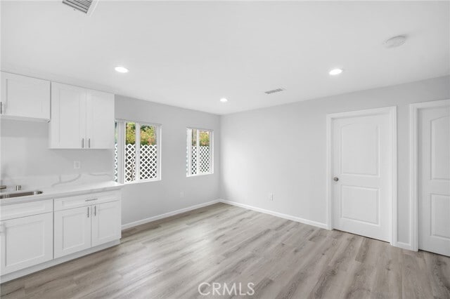 Building Photo - 536 South St