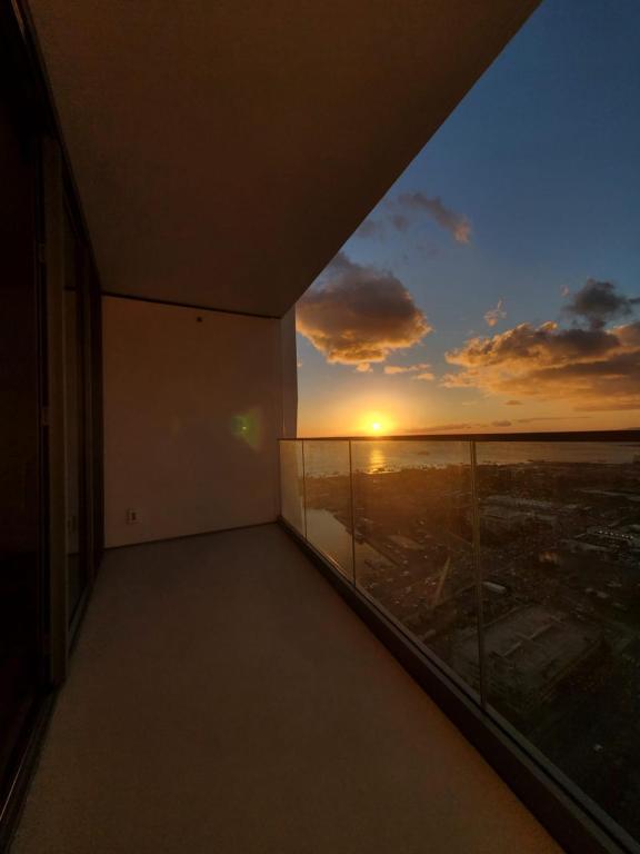 Building Photo - 1000 Auahi St #3913