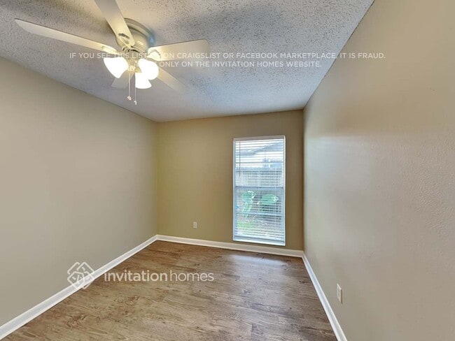 Building Photo - 106 Euclid Loop