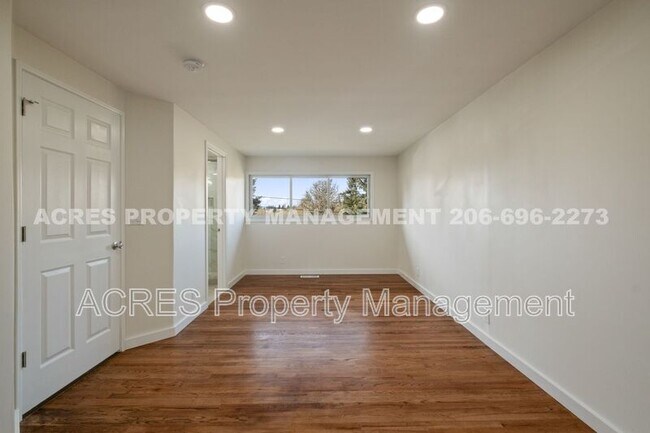 Building Photo - 21222 15th Ave S