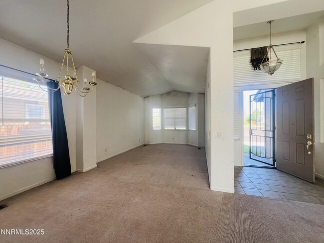 Building Photo - 513 Cypress Point Dr