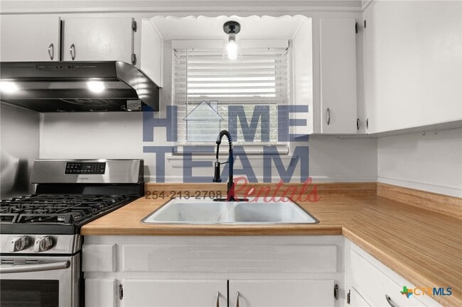 Building Photo - 1107 S 25th St