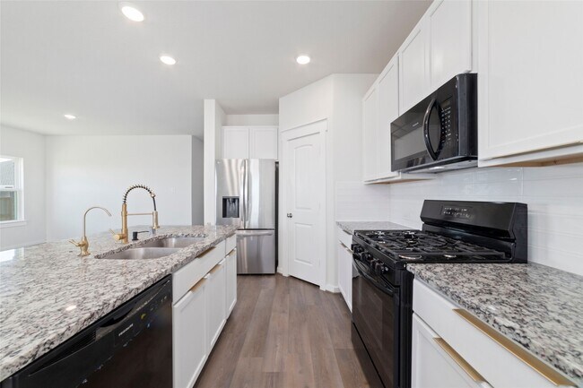 Building Photo - 4712 Peony Grn Dr