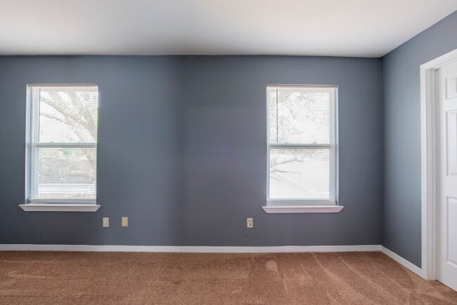 Building Photo - 6908 Weatherwood Pl