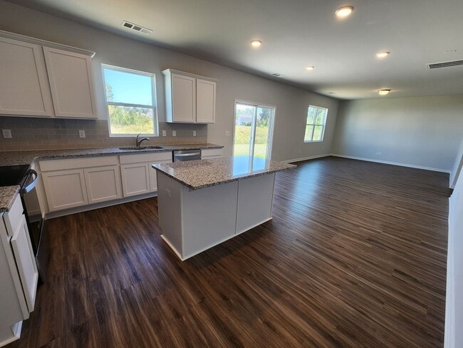 Building Photo - 4511 Jackie Retreat Dr