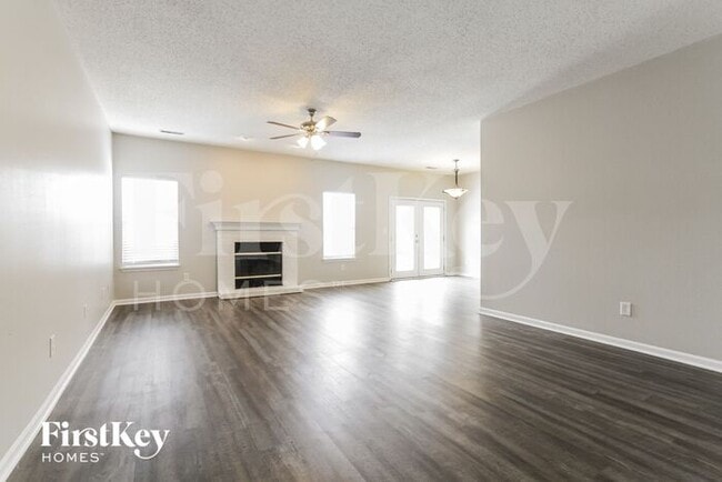 Building Photo - 8129 Red Barn Ct