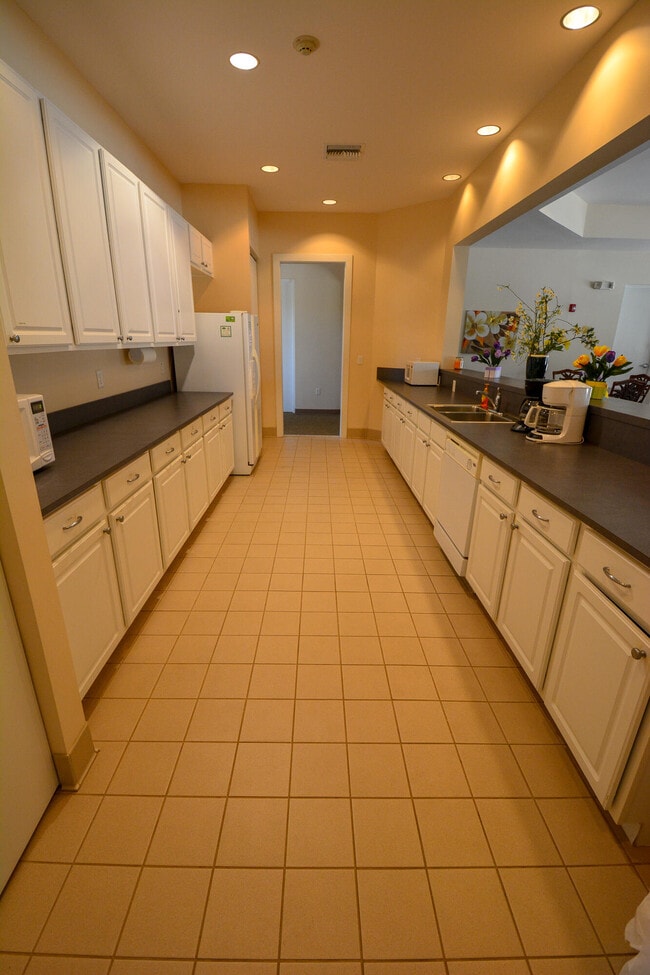 Building Photo - 1859 S Dovetail Dr