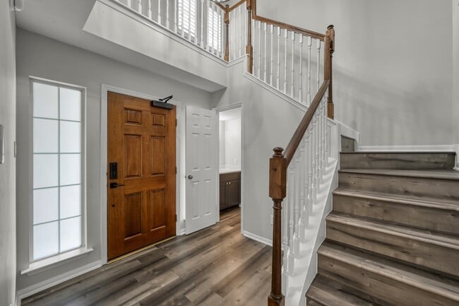 Building Photo - 23 Alderon Woods Pl