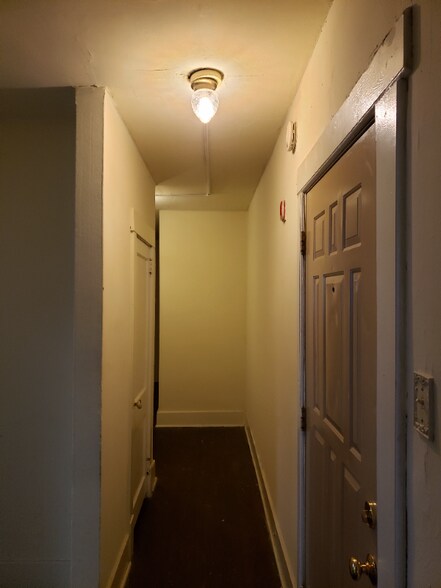 Building Photo - 309 W Beaver Ave