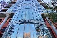 Building Photo - 701 W Lakeside Ave