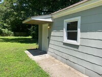 Building Photo - 699 Shotwell St