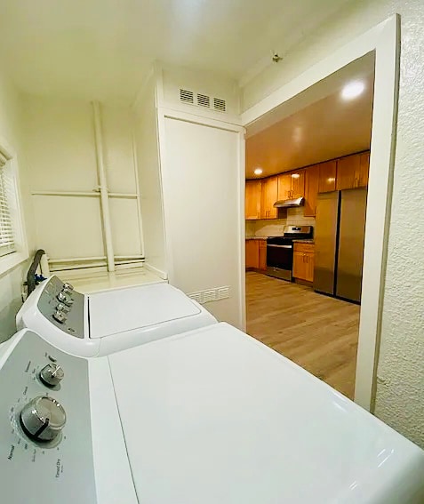 Building Photo - 2010 80th Ave