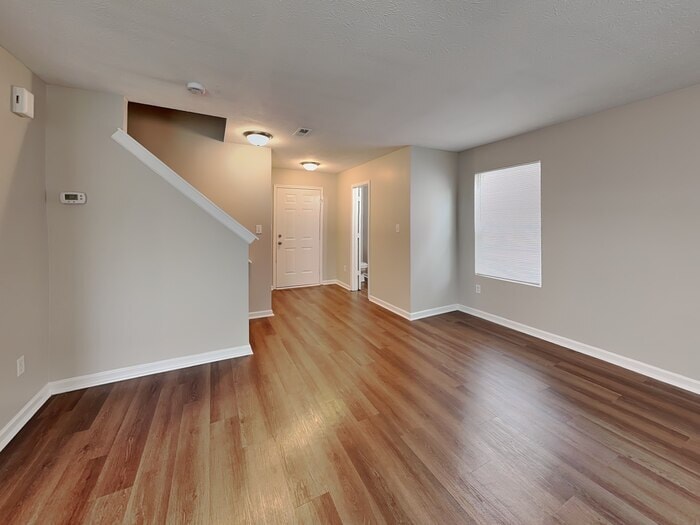 Building Photo - 1216 N Aberdeen Dr