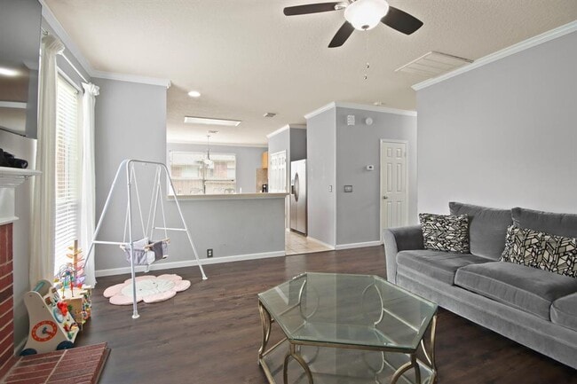 Building Photo - 18609 Woodbreeze Dr
