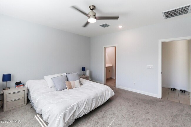 Building Photo - 35463 W Santa Barbara Ave