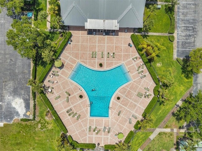 Building Photo - 4768 Coquina Key Dr SE