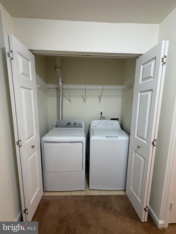 Building Photo - 9068 Falcon Glen Ct