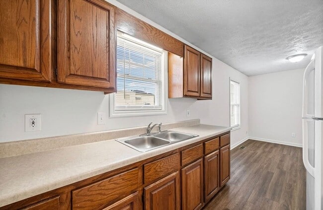 Building Photo - 101 Avalon Blvd