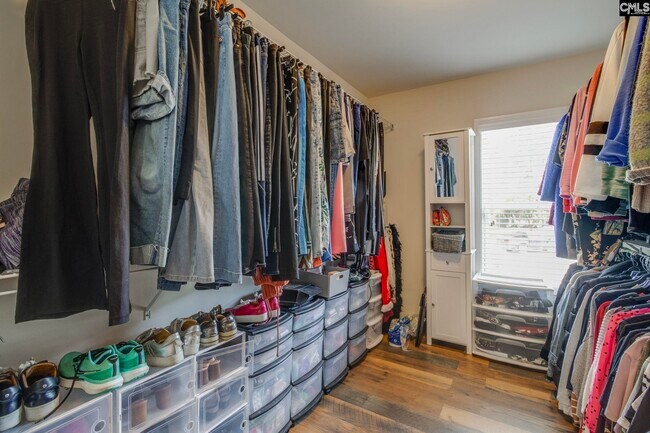 Building Photo - 456 Edenhall Dr