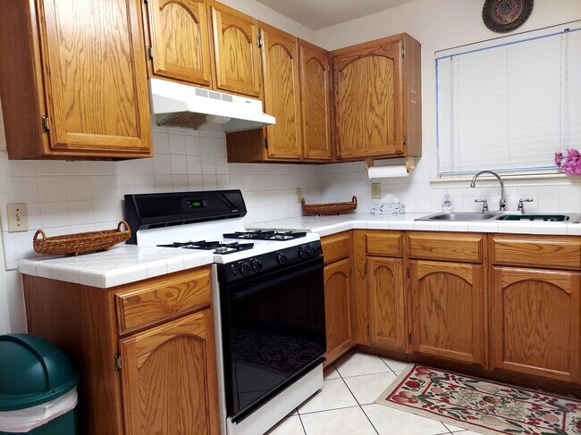 Building Photo - 1011 Topaz Trail