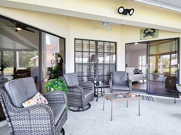 Building Photo - Huntington