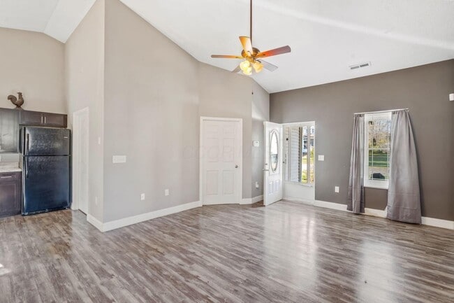 Building Photo - Pasadena Avenue