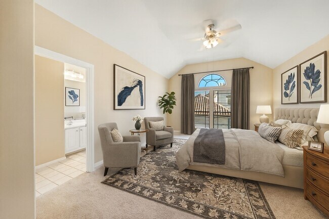 Building Photo - 2406 Calumet St