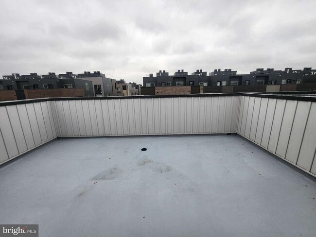 Building Photo - 3129 Beachview Ln