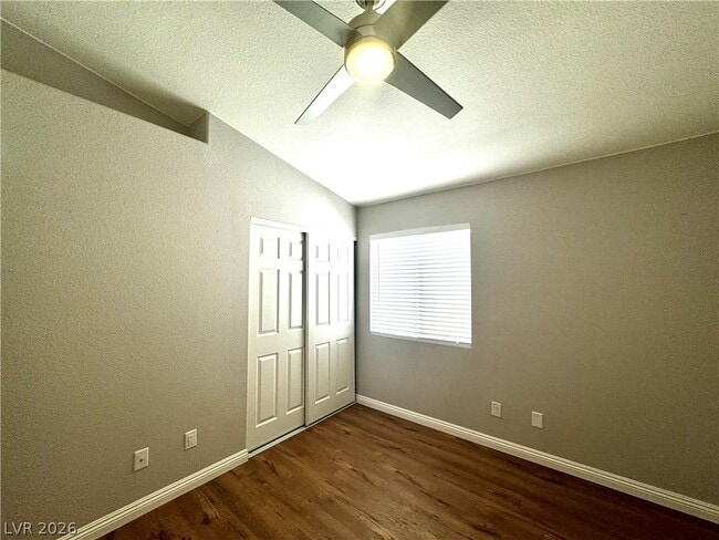Building Photo - 10224 Desert Wind Dr