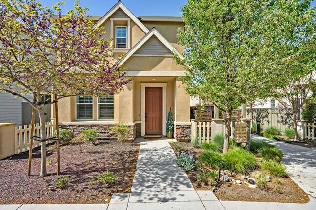 Building Photo - 217 Southpark Ct