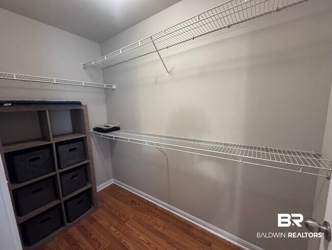 Building Photo - 1517 Regency Rd