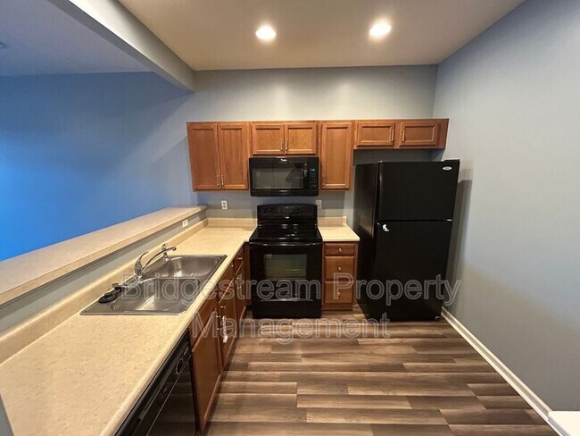 Building Photo - 4358 Straight Arrow Rd