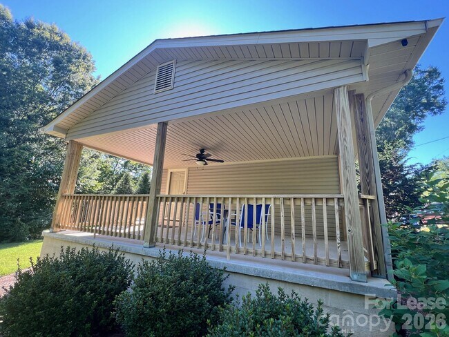 Building Photo - 119 Klutz Rd