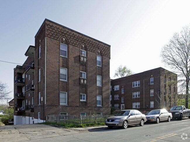 Building Photo - 562 Glenwood Ave
