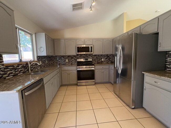 Building Photo - 3954 Cll Roca