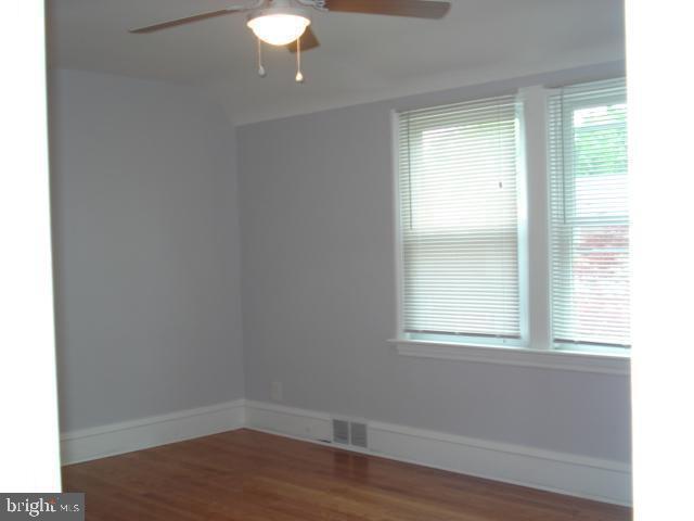 Building Photo - 308 Comly Ave