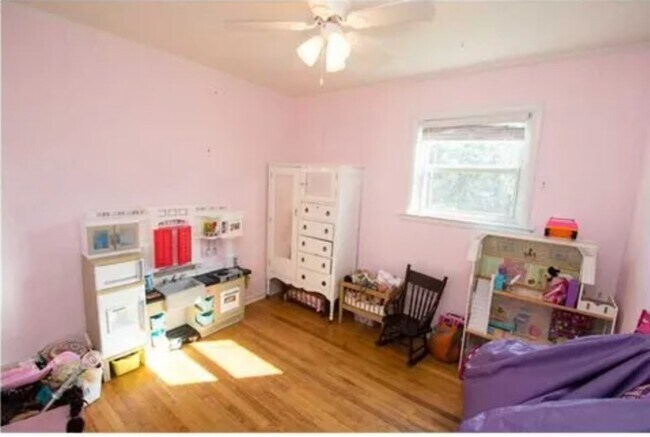 Building Photo - 4204 Maplewood Ct