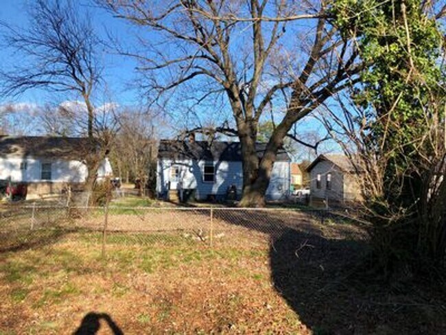 Building Photo - 3 bed 1 bath House in central Richmond