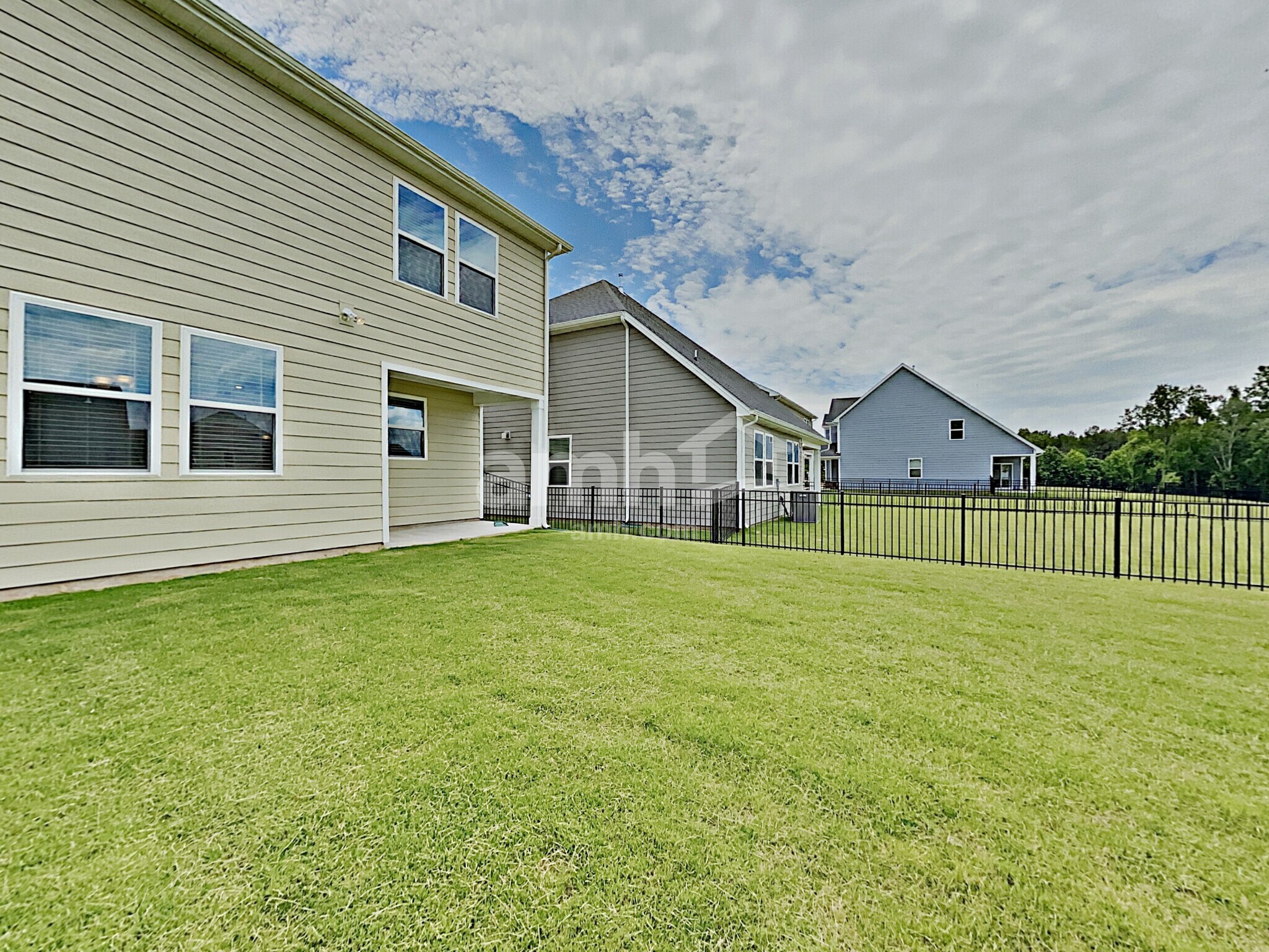 Building Photo - 106 Samara Ln