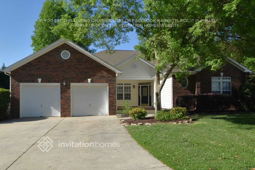 Primary Photo - 17032 Stinson Ave