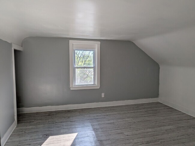 Building Photo - 4021 Neff Ave