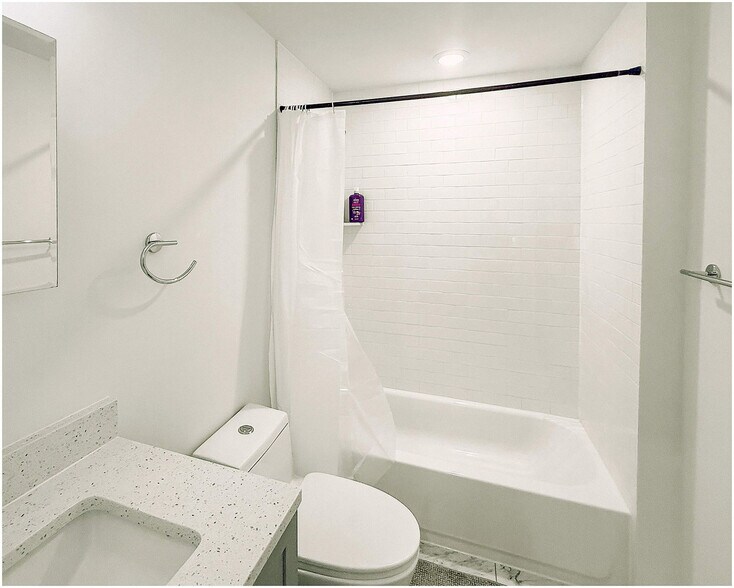 Building Photo - 1427 Germantown Ave