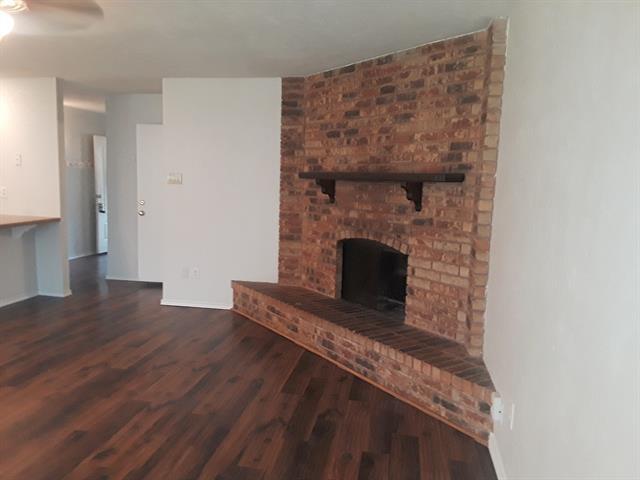 Building Photo - 553 Oldbridge Dr