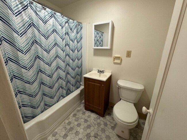Building Photo - 1 Bed/ 1 bath